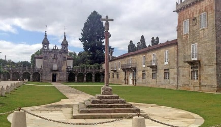 Tabeiros terra de montes plaza-del-pazo-de-oca (1)