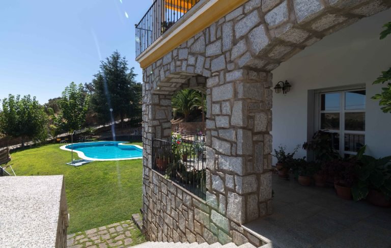 Exterior de Casa Rural Casa Valdecaballeros en Valdecaballeros